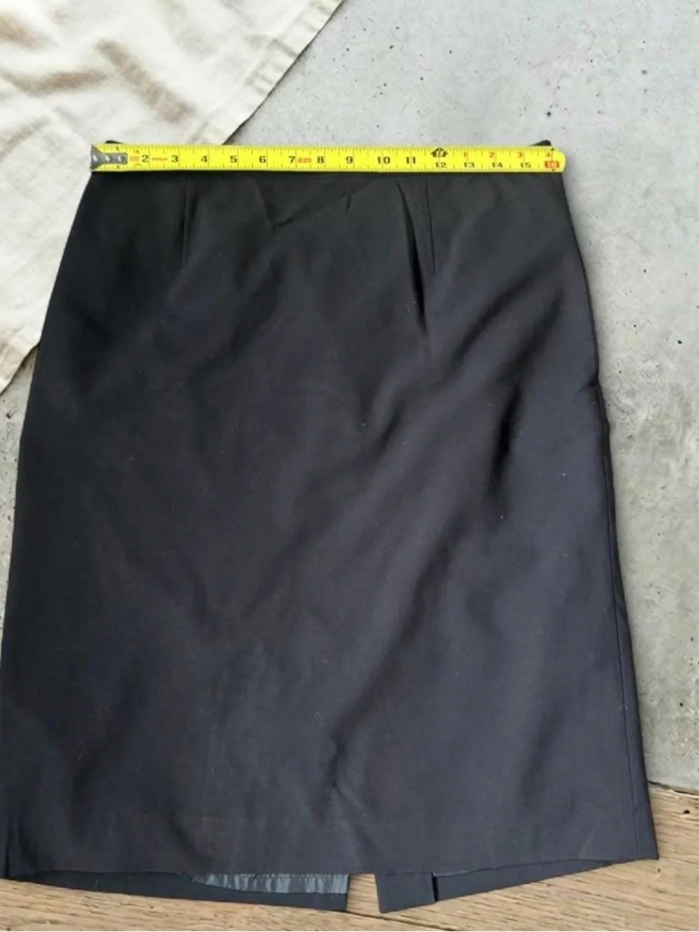 Calvin Klein Black Lined Back Slit Professional Pencil Skirt Size 10